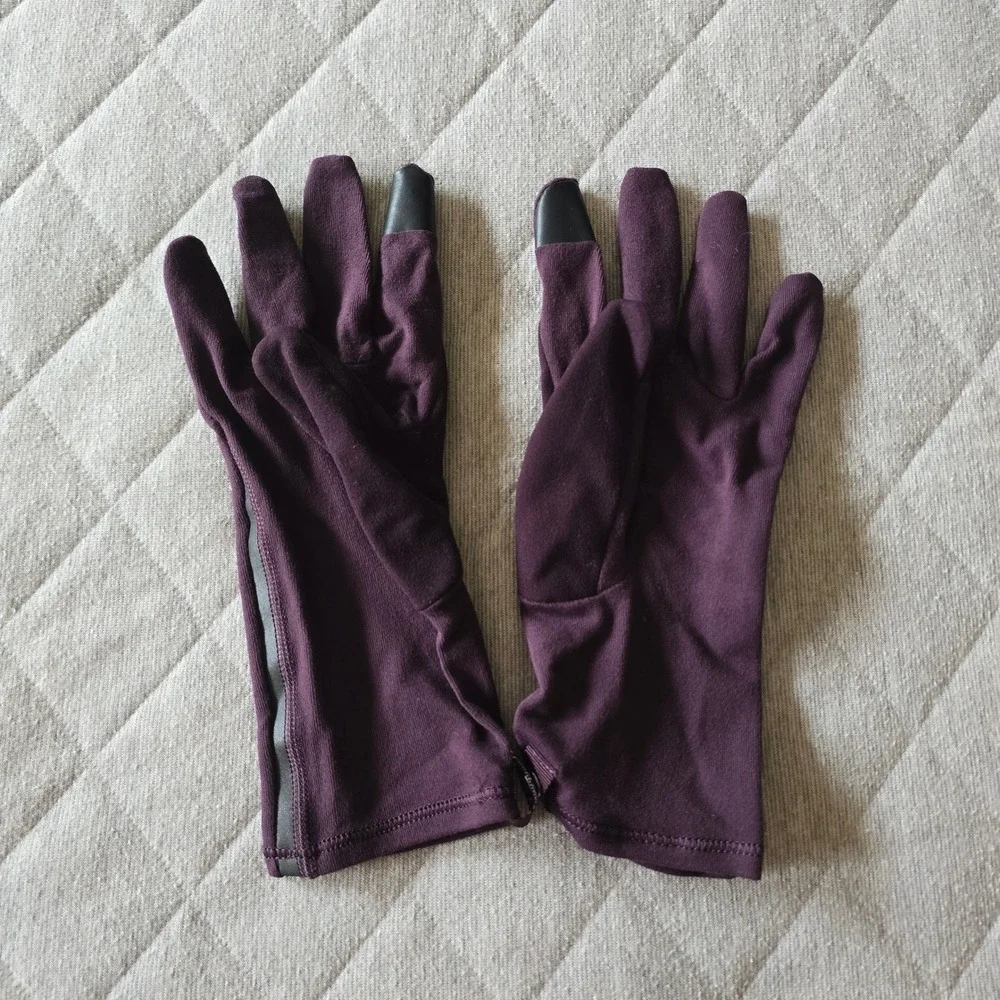 Lululemon Women's Gloves Running